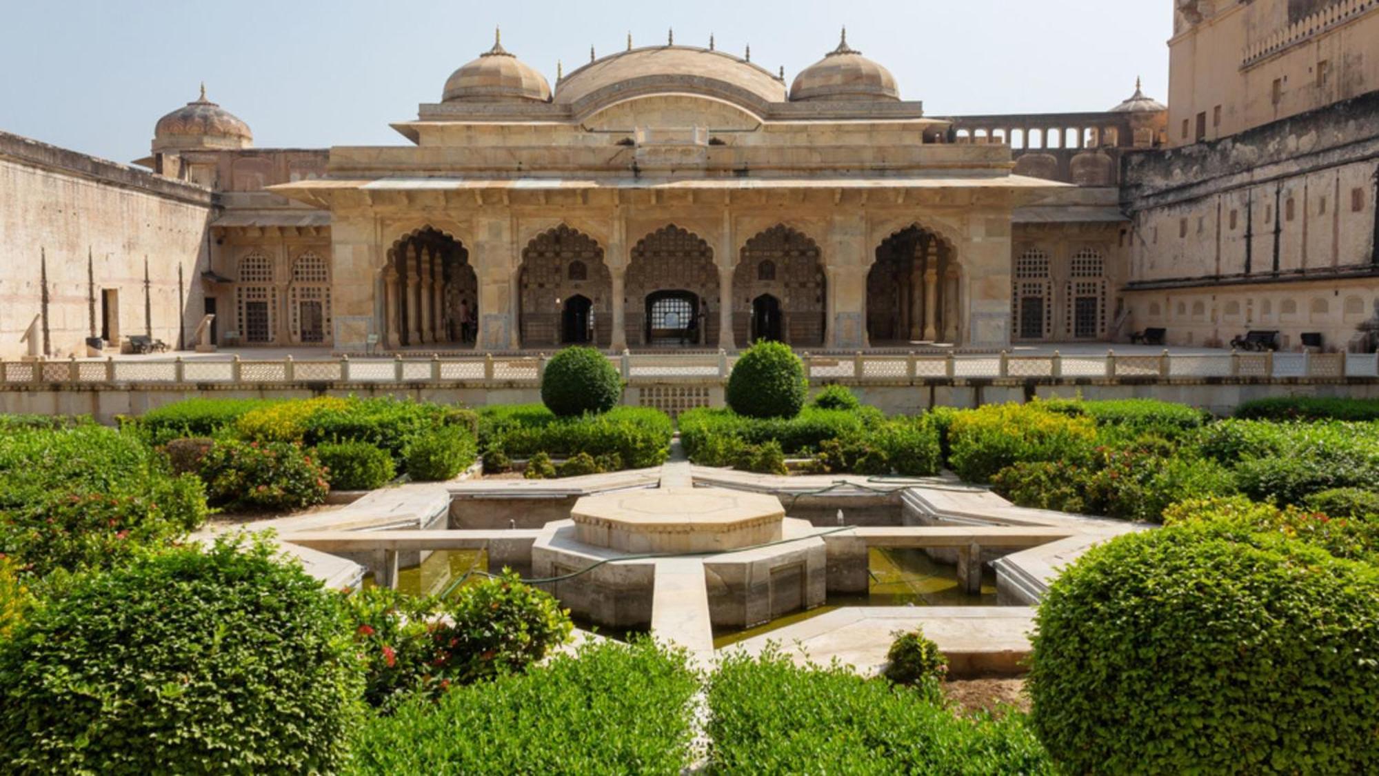 Holiday Inn Jaipur City Centre, An Ihg Hotel Exterior photo